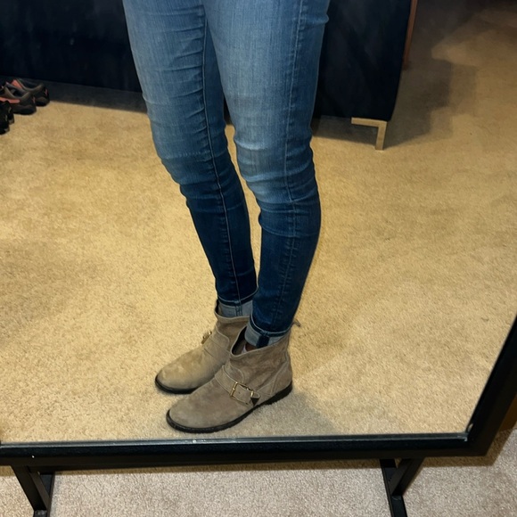 BURBERRY SOFT SUEDE MOTO BOOTIE - Picture 1 of 16